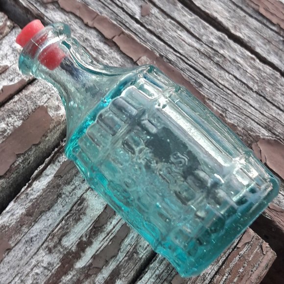 Vintage Glass Bottle with Lid Blue Art Glass Mini Dollhouse Wheaton Root Bitters - Picture 12 of 14